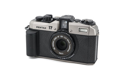 Pentax 17, cámara compacta de película de medio fotograma de 35 mm