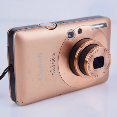 Canon Digital IXUS 100 – Vintage Digitalkamera