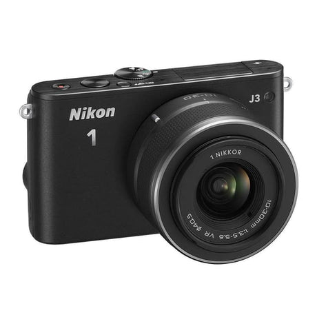1 J3 - Svart + Nikon Nikkor 10-30mm f/3.5-5.6 VR f/3.5-5.6
