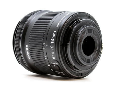 Canon EF-S 10-18mm f/4.5-5.6 IS STM 