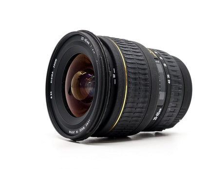 Sigma 20-40mm f/2.8 EX DG - Canon EF-fattning