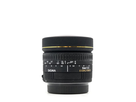 Sigma 8mm f/3.5 EX DG Fisheye - Sigma SA-fattning