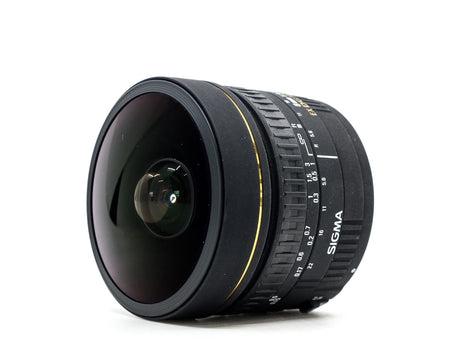 Sigma 8mm f/3.5 EX DG Fisheye - Sigma SA-fattning