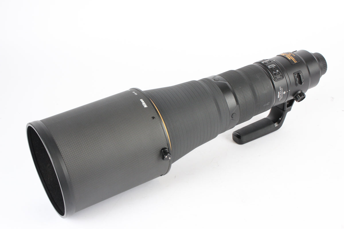 Nikon AF-S Nikkor 600mm f/4E FL ED VR · imagen principal