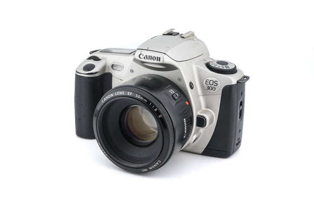 Canon EOS 300 + 50mm f1.8 II de segunda mano en Camera Market