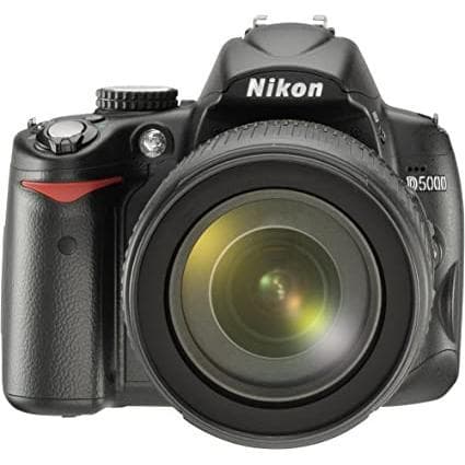 SLR D5000 - Svart + Nikon AF-S DX Zoom Nikkor 18-70mm f/3.5-4.5G IF-ED f/3.5-4.5G · imagen principal