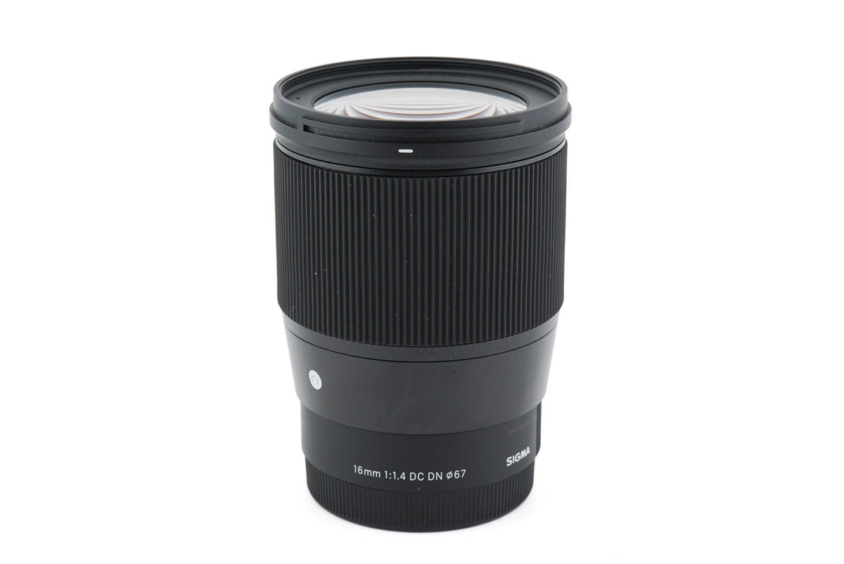 Sigma 16mm f1.4 DC DN Contemporary · imagen principal