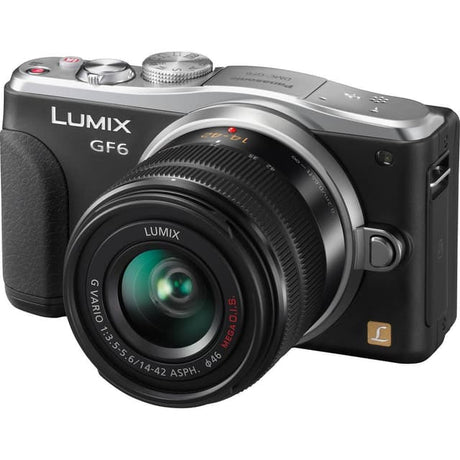 DMC-GF6 - Svart/Silver + Panasonic Lumix G Vario 14-42mm f/3.5-5.6 ASPH OIS + 45-150mm f/4.0-5.6 ASPH f/3.5-5.6 + f/4.0-5.6