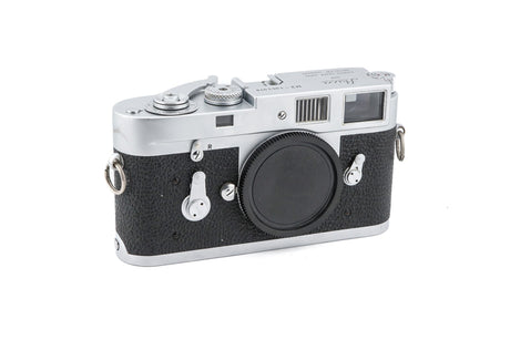 Leica M2 