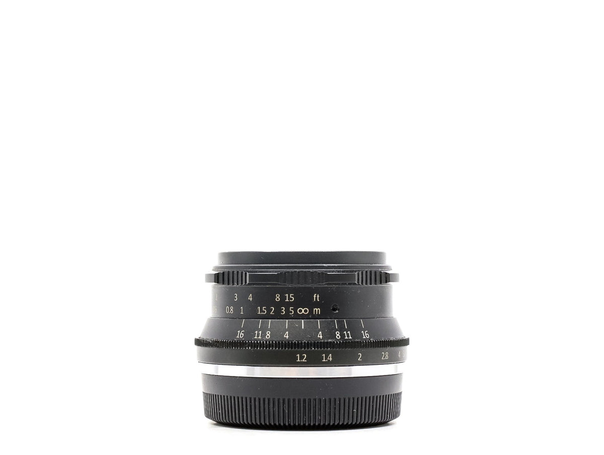 7Artisans 35mm f/1.2 - Fujifilm X-fattning · imagen principal