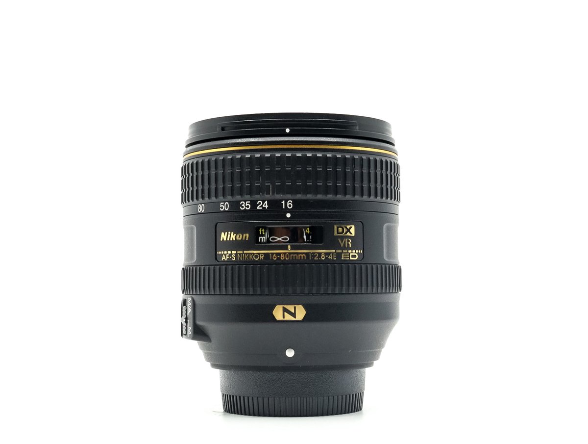 Nikon AF-S DX Nikkor 16-80mm f/2.8-4E ED VR · imagen principal