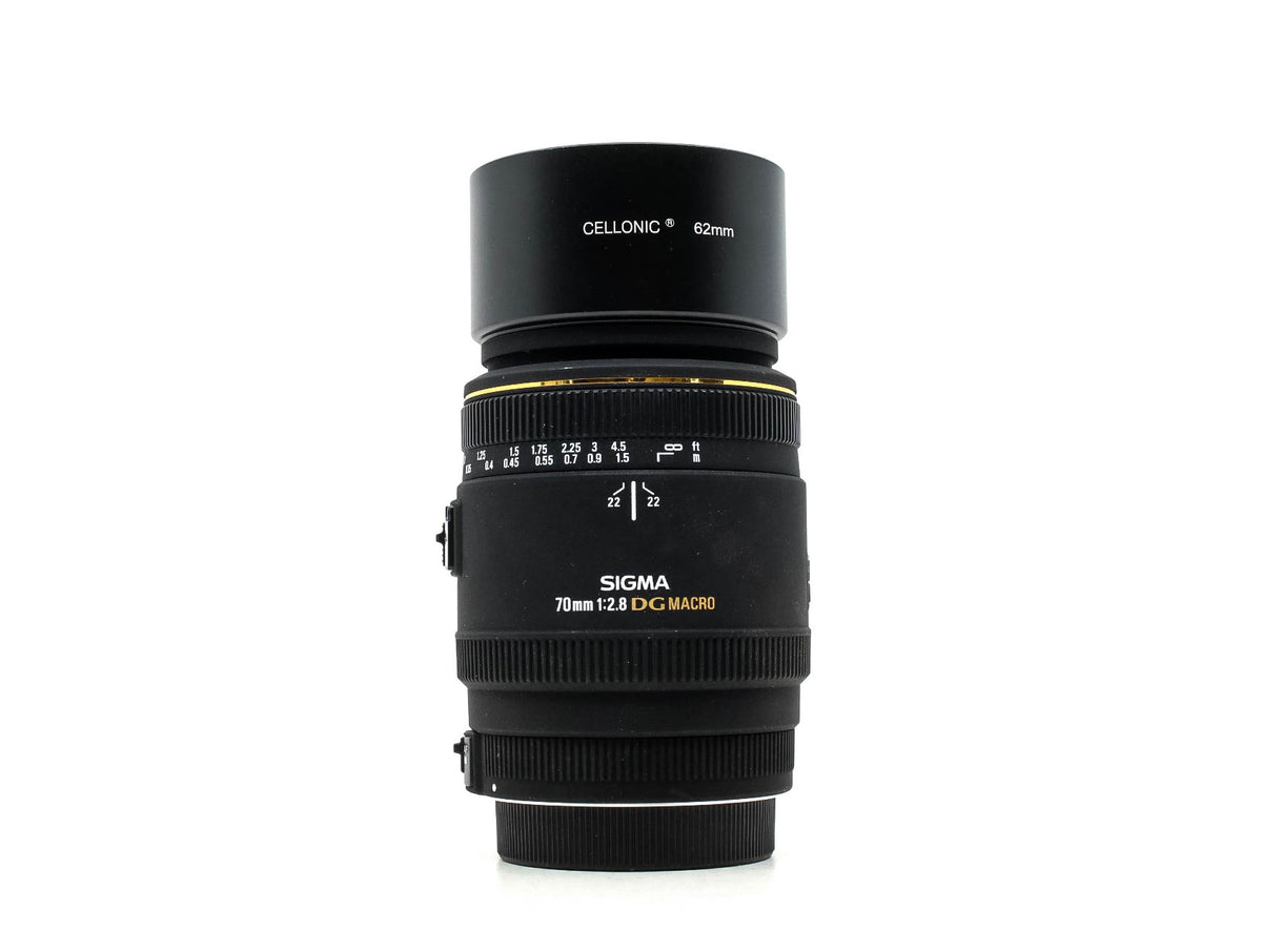 Sigma 70mm f/2.8 EX DG Macro - Sigma SA Fit · main image