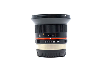 Walimex 12mm f/2 NCS CS – Fujifilm X-fattning