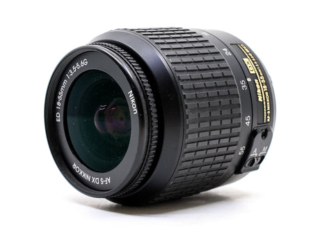Nikon AF-S DX Nikkor 18-55mm f/3.5-5.6G ED 