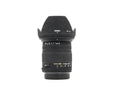 Sigma 17-70mm f/2.8-4.5 DC Macro - Sigma SA-fattning
