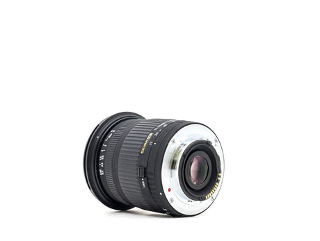 Sigma 17-70mm f/2.8-4.5 DC Macro - Sigma SA-fattning