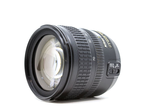 Nikon AF-S DX Nikkor 18-70mm f/3.5-4.5G IF-ED 