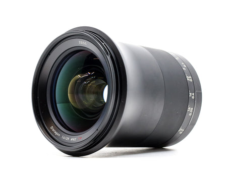 ZEISS Milvus 25mm f/1.4 ZE - Canon EF-fattning