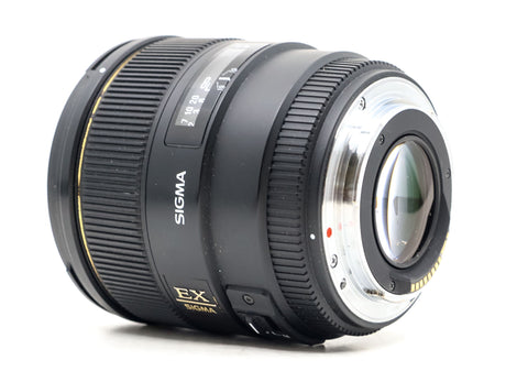 Sigma 85mm f/1.4 EX DG HSM - Canon EF-fattning