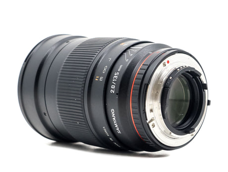 Samyang 135mm f/2 ED UMC - Nikon Fattning