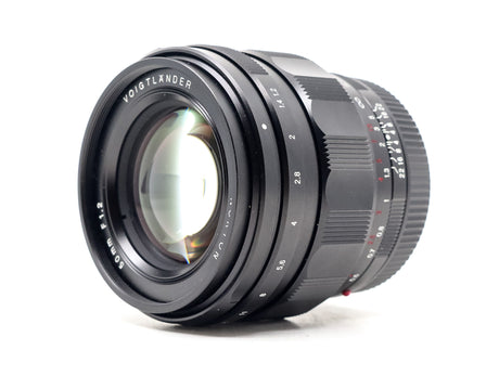 Voigtlander Nokton 50mm f/1.2 - Sony FE-fattning