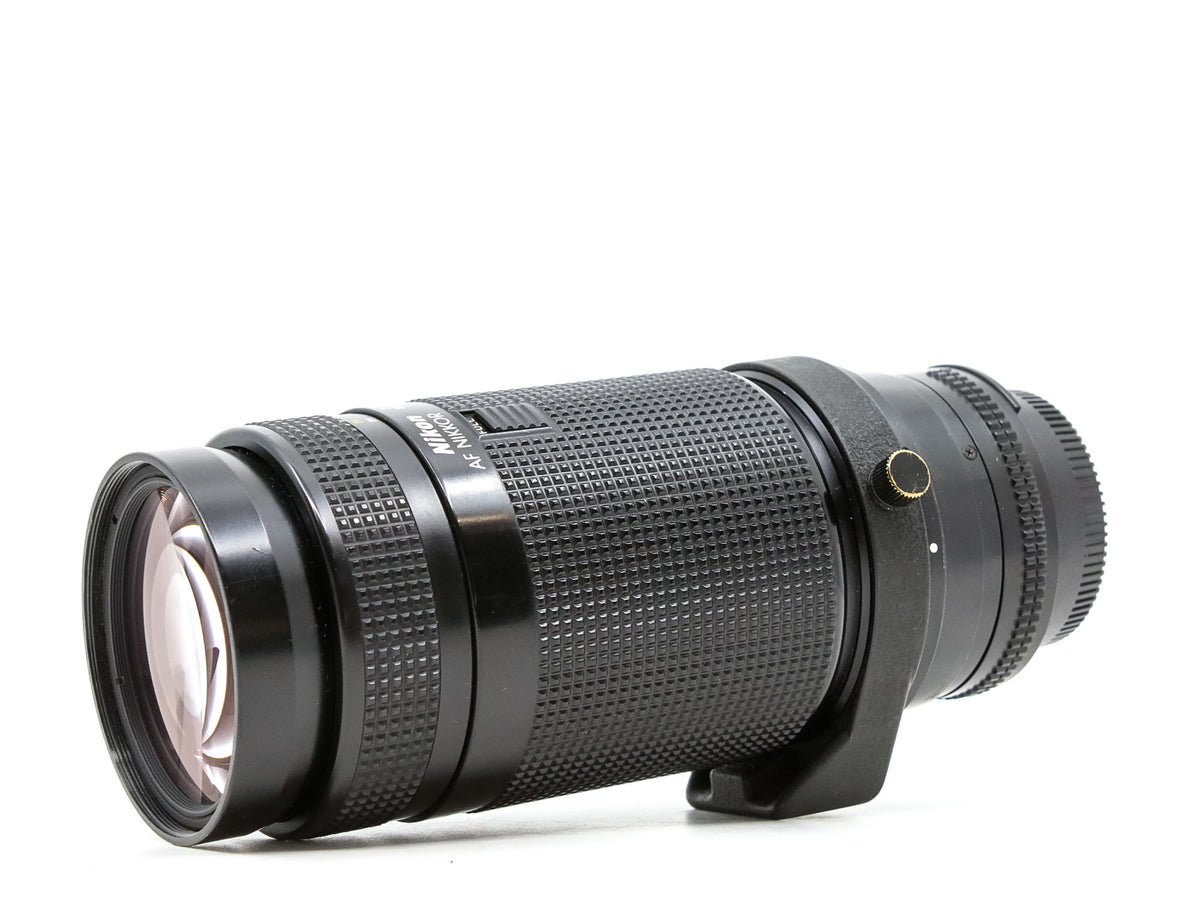 Nikon AF Nikkor 75-300mm f/4-5.6 · imagen principal