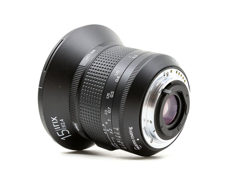 Irix Firefly 15mm f/2.4 - Pentax-fattning
