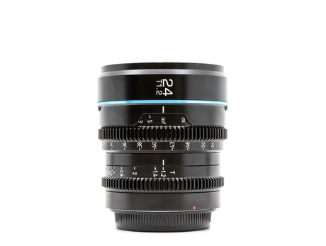 Sirui 24mm T1.2 Nightwalker - Canon RF-fattning