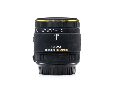 Sigma 50mm f/2.8 EX Macro - Canon EF-fattning