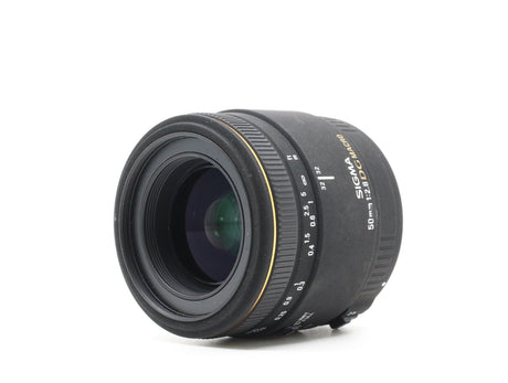 Sigma 50mm f/2.8 EX DG Macro - Canon EF-fattning