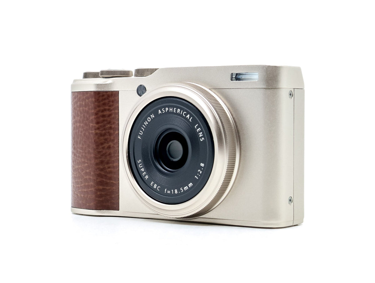 Fujifilm XF10 · imagen principal
