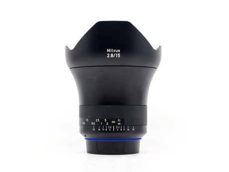 ZEISS Milvus 15mm f/2.8 ZE - Canon EF-fattning