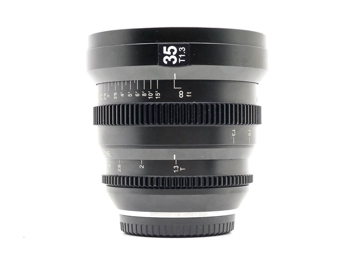 SLR Magic 35mm T1.3 MicroPrime Cine - Fujifilm X-fattning · imagen principal