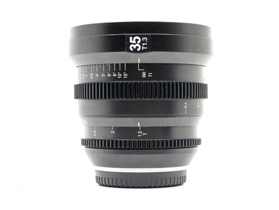 SLR Magic 35mm T1.3 MicroPrime Cine - Fujifilm X-fattning