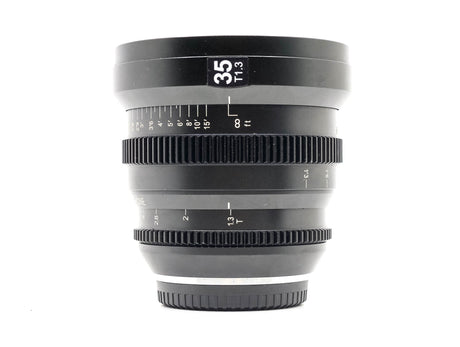 SLR Magic 35mm T1.3 MicroPrime Cine - Fujifilm X-fattning