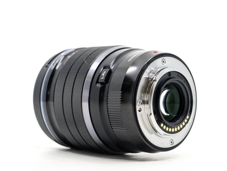 Olympus M.Zuiko Digital ED 17mm f/1.2 PRO 