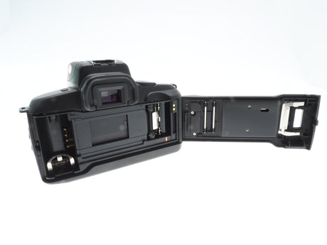 Canon EOS 750 QD+ 35-80mm f4-5.6