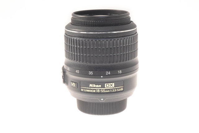 Nikon 18-55mm f3.5-5.6 AF-S Nikkor G VR de segunda mano en Camera Market