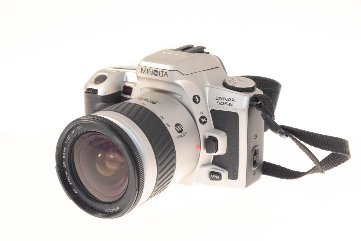 Minolta Dynax 505si + 28-80mm f3.5-5.6 AF Zoom Macro · imagen principal
