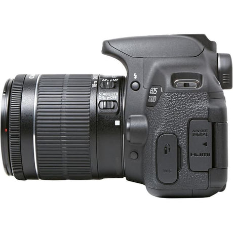 EOS 700D SLR - Svart + Canon EF-S 18-55mm f/3.5-5.6 III f/3.5-5.6