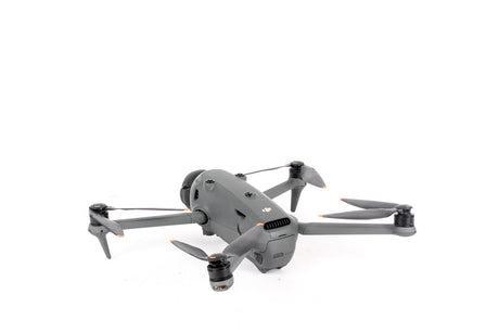 DJI Mavic 4 Pro Flymore Combo med RC 2-kontroll