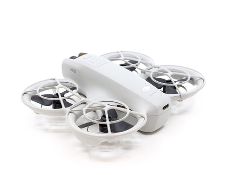 DJI Neo Fly More Combo
