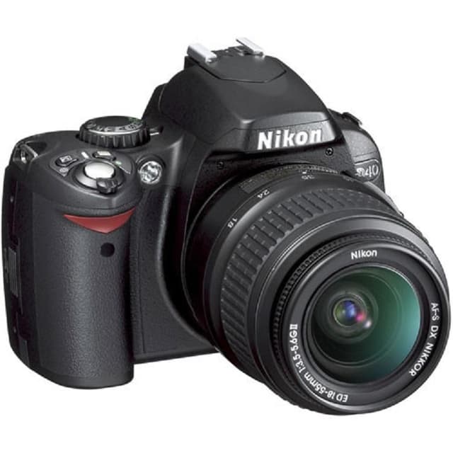 Réflex D40 - Negro + Nikon AF-S DX Nikkor 18-70mm f/3.5-4.5G IF-ED f/3.5-4.5 de segunda mano en Camera Market