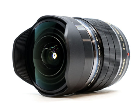 Olympus M.Zuiko Digital ED 8mm f/1.8 Fisheye PRO