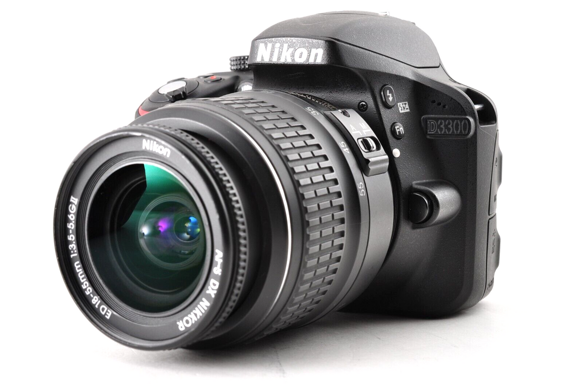 Nikon D3300 24,1 MP DSLR AF-S DX 18-55 mm f/3,5-5,6 G ED II · imagen principal