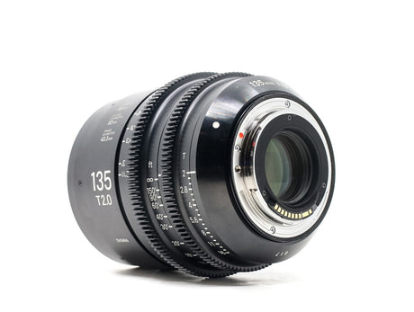 Sigma 135mm T2 FF High Speed – Canon EF-fattning