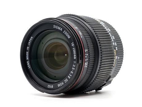 Sigma 18-200mm f/3.5-6.3 II DC HSM - Pentax-fattning