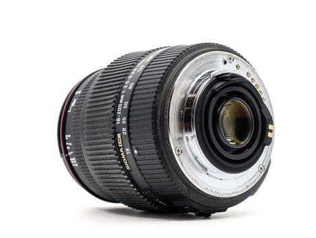 Sigma 18-200mm f/3.5-6.3 II DC HSM - Pentax-fattning