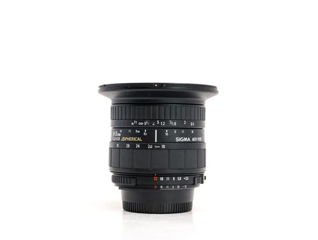 Sigma 18-35mm f/3.5-4.5 Aspherical - Nikon-fattning