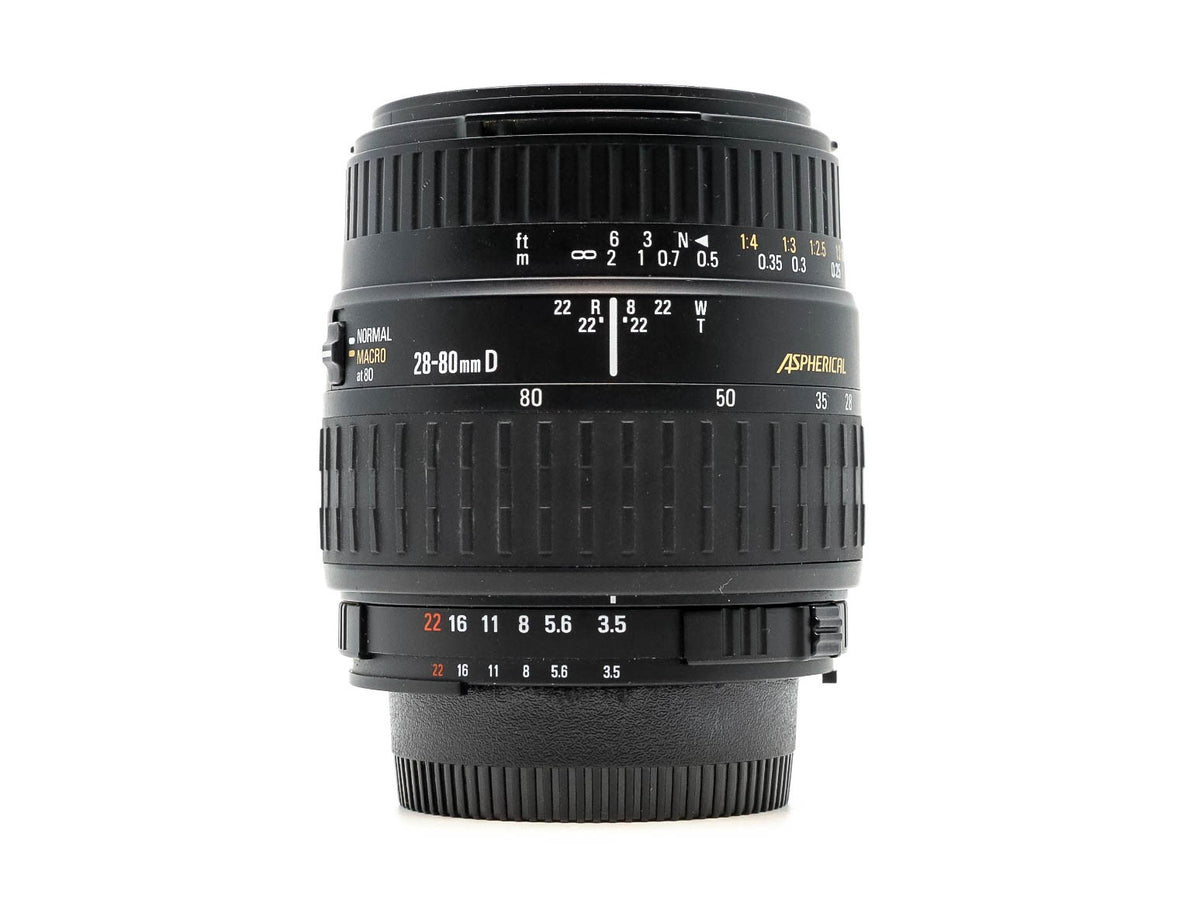 Sigma 28-80mm Aspherical f/3.5-5.6 Macro - Nikon-fattning · imagen principal